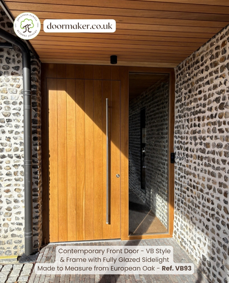 contemporary entrance door made from oak with sidelight 1800mm pull handles